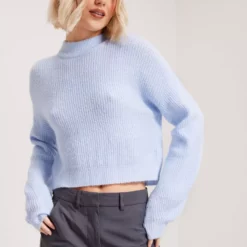 Nelly Soft Knit Sweater Striktrøjer Light Blue