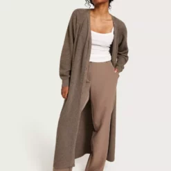 Pieces - Cardigans og Kaftan - Fossil - Pcjanae Ls Long Knit Cardigan Bc - Trøjer